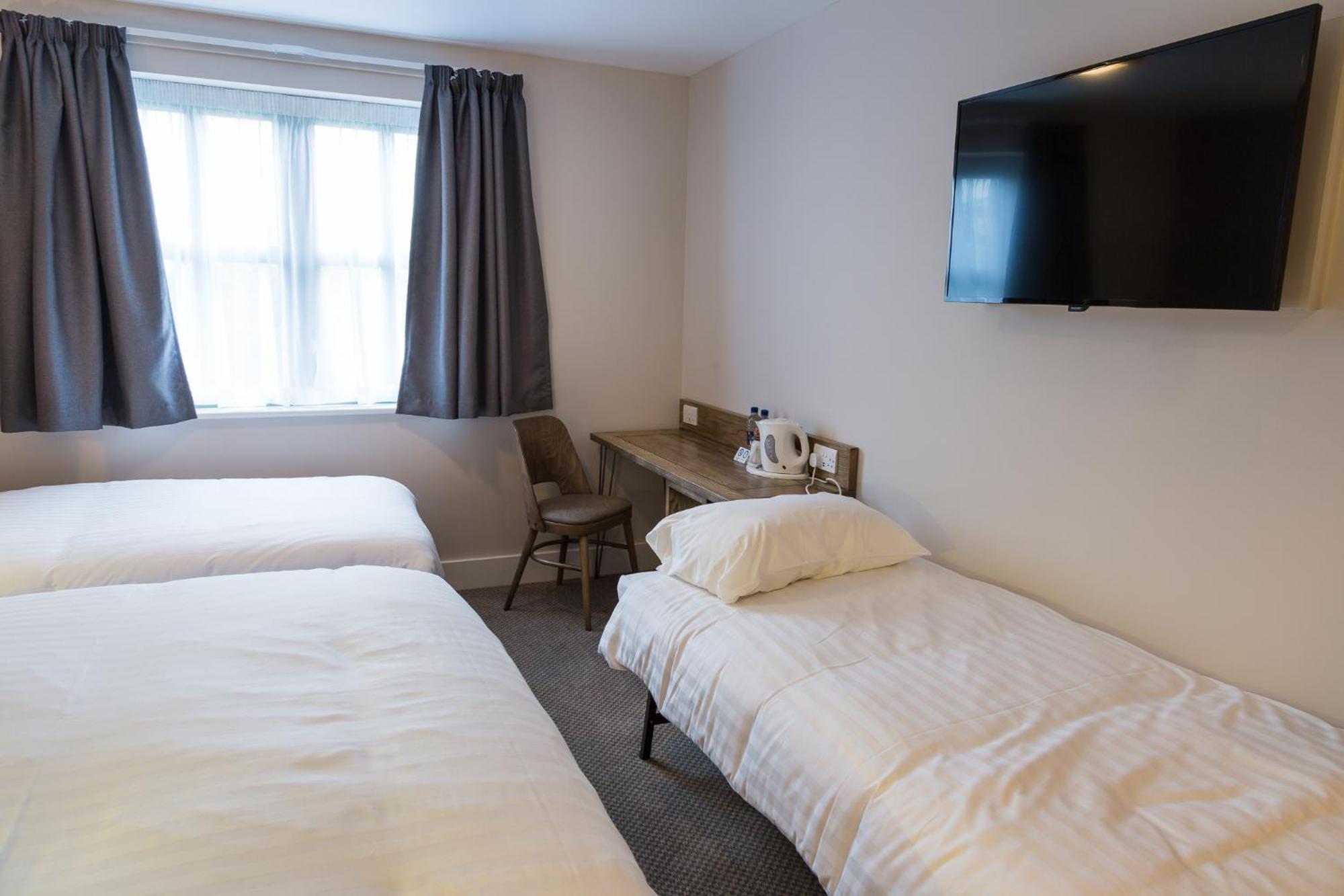 Spread Eagle, Gailey By Marston'S Inns Exteriör bild