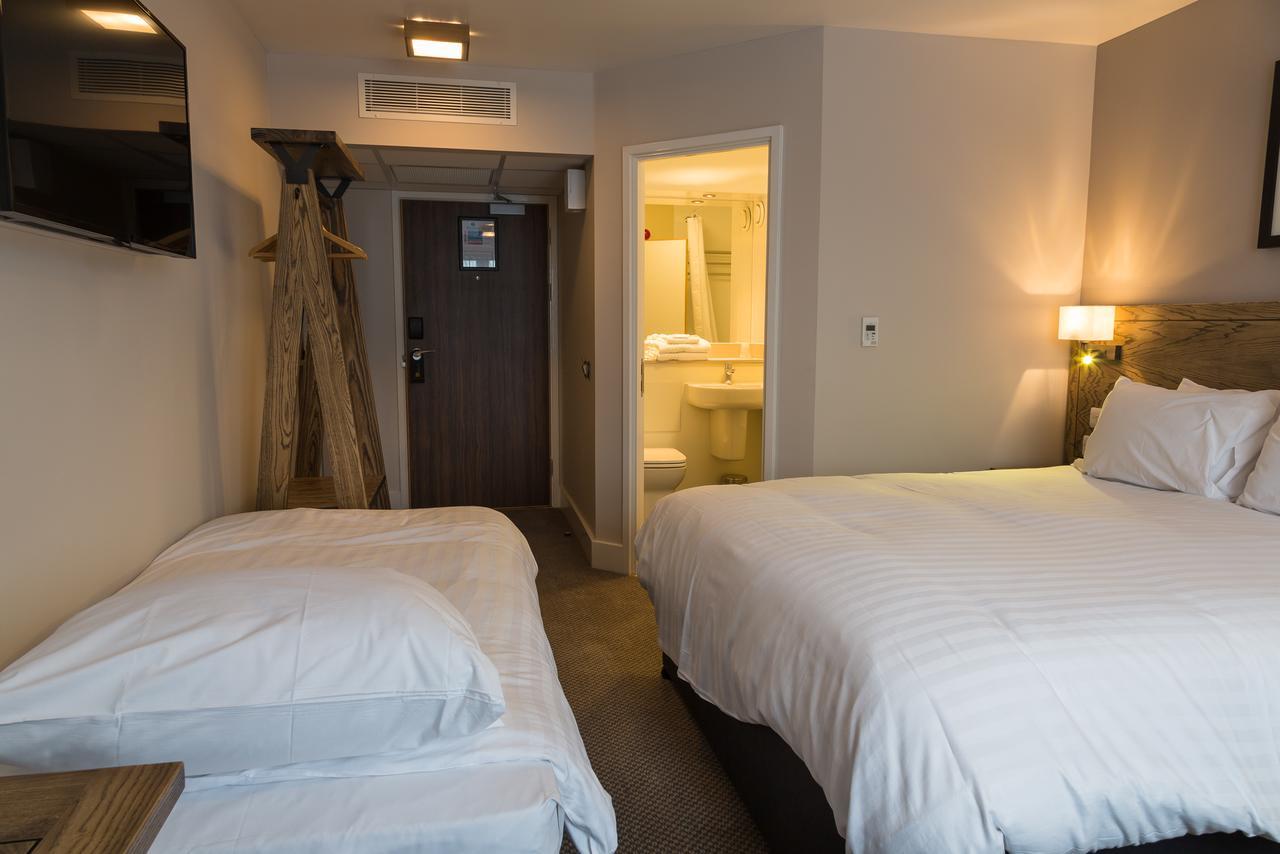 Spread Eagle, Gailey By Marston'S Inns Exteriör bild